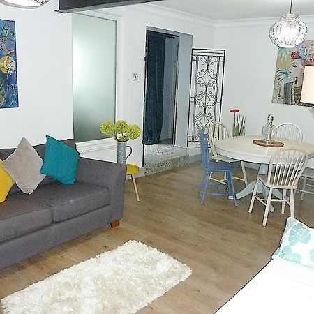 A Wonderful Place In The Hub Of The City, Yet On The Edge Of The Countryside Salisbury Zewnętrze zdjęcie